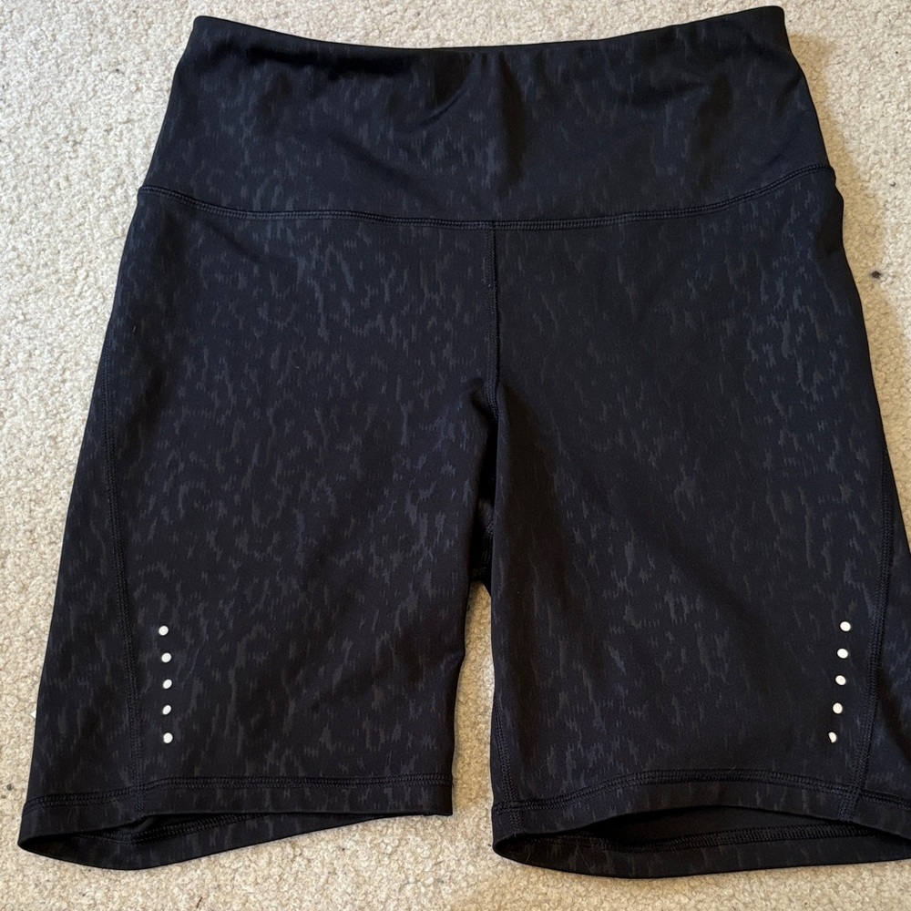 Old Navy Black Patterned Bike Shorts